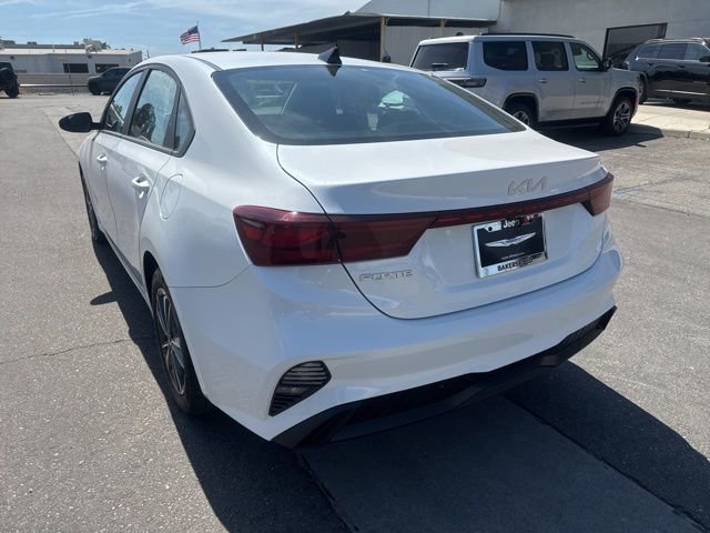 Used 2024 Kia Forte LXS image 3