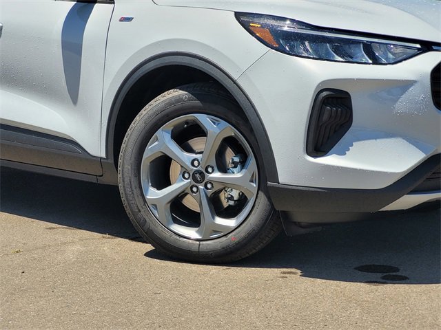 New 2025 Ford Escape ST-Line w/ Tech Pack #1 image 2