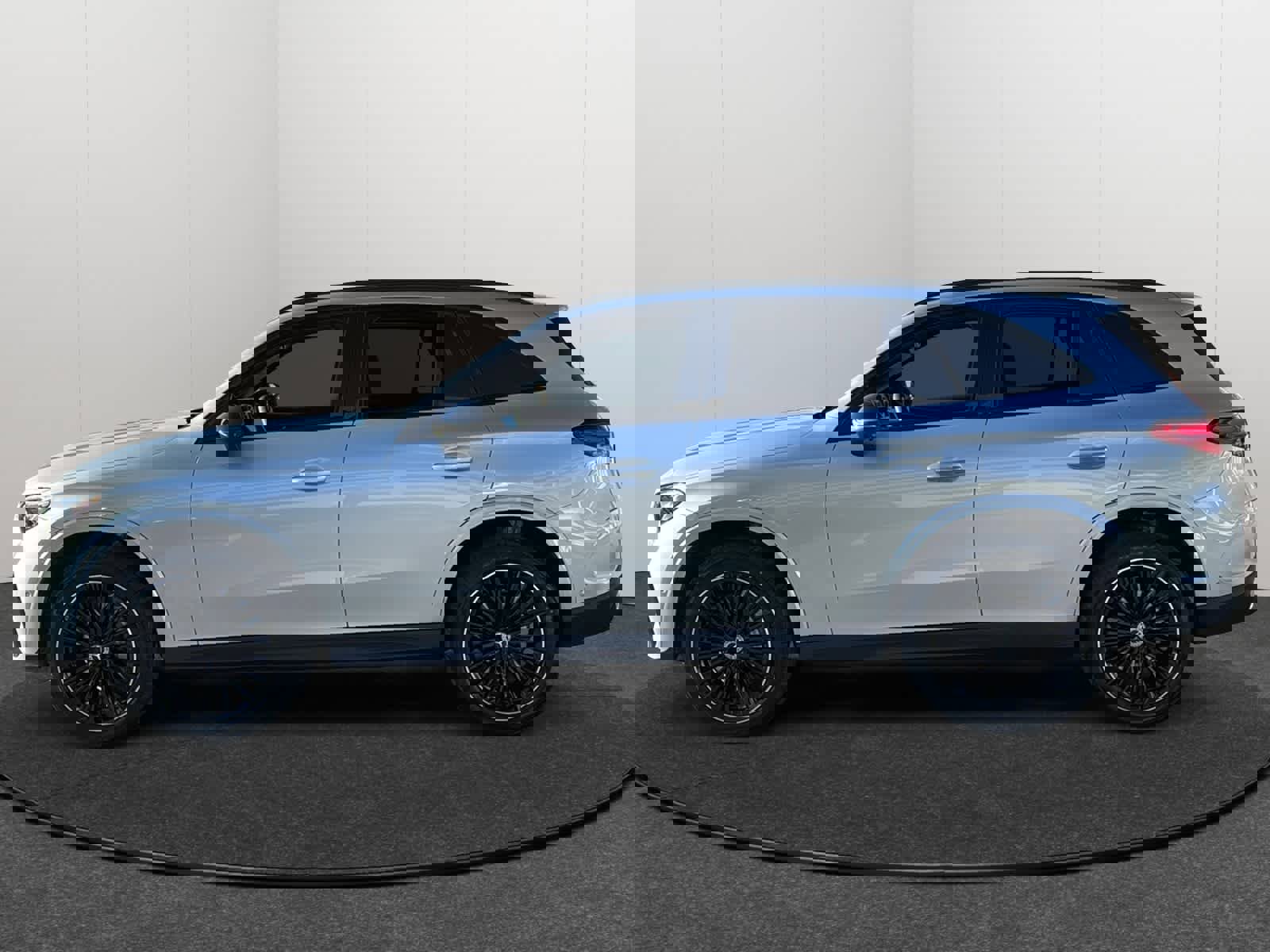 New 2026 Mercedes-Benz GLC 300 4MATIC image 3