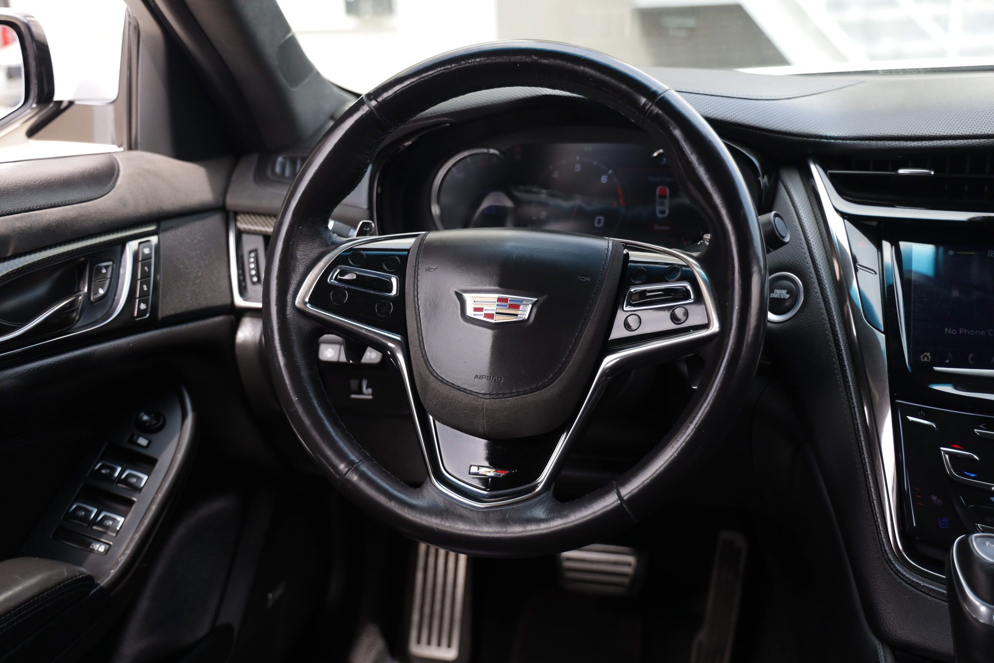 Used 2018 Cadillac CTS V w/ Luxury Package RWD image 35