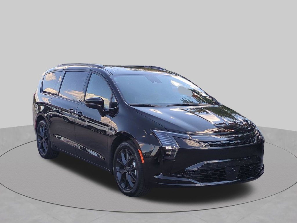 New 2027 Chrysler Pacifica Limited FWD image 2