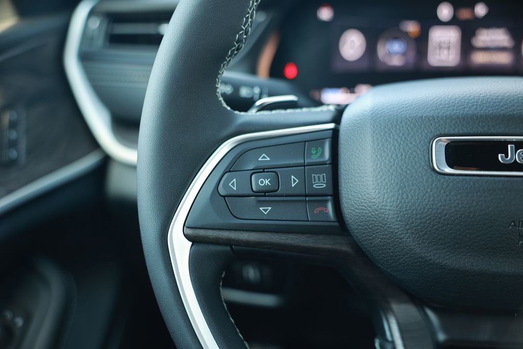 New 2026 Jeep Grand Cherokee Limited image 18