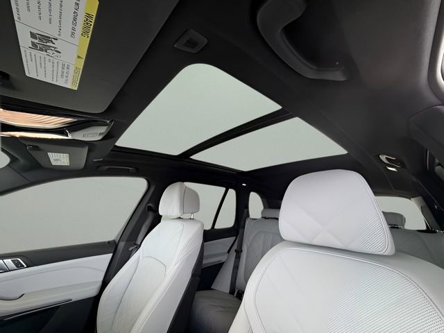Used 2024 BMW X5 xDrive50e w/ Premium Package image 29