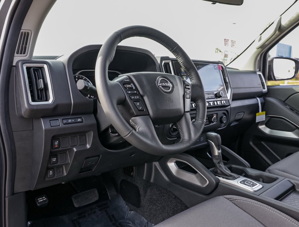 New 2026 Nissan Frontier SV image 16