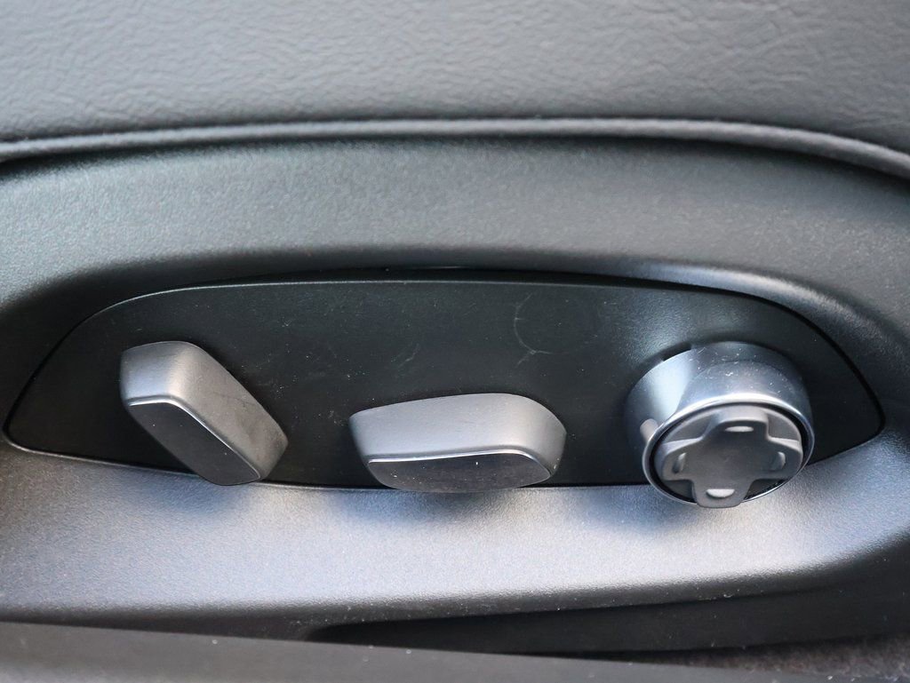 New 2026 Chevrolet Corvette E-Ray w/ Battery Protection Package image 31