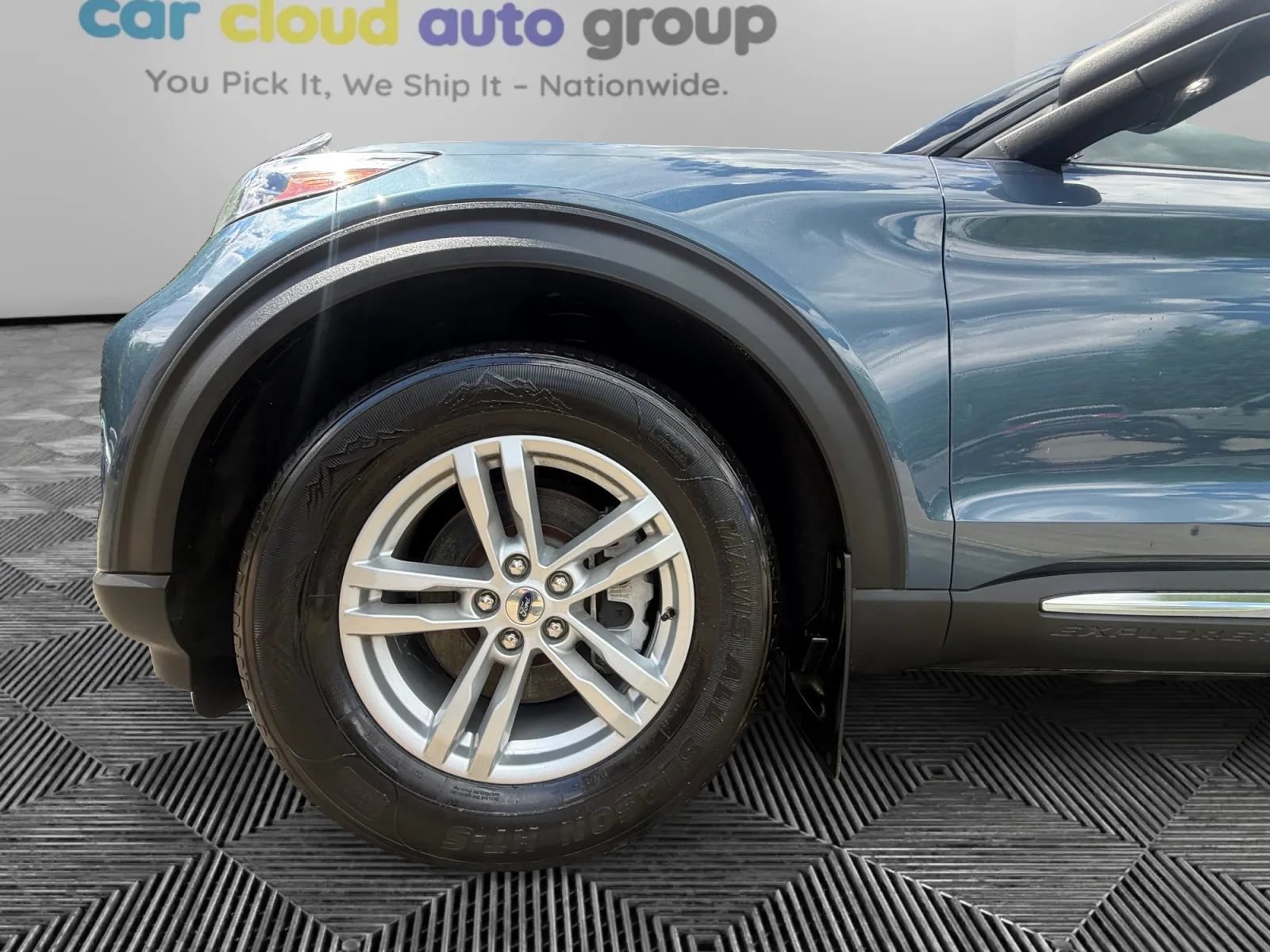 Used 2020 Ford Explorer XLT w/ Equipment Group 202A RWD image 17