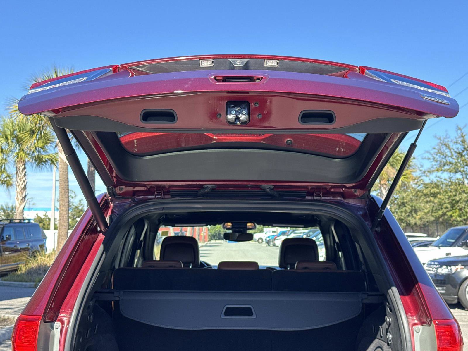 Used 2021 Jeep Grand Cherokee Overland w/ Trailer Tow Group IV image 12