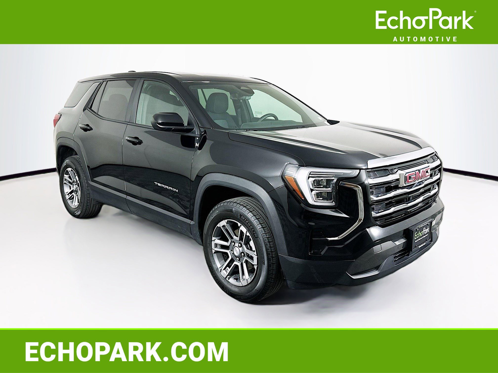 Used 2025 GMC Terrain Elevation
