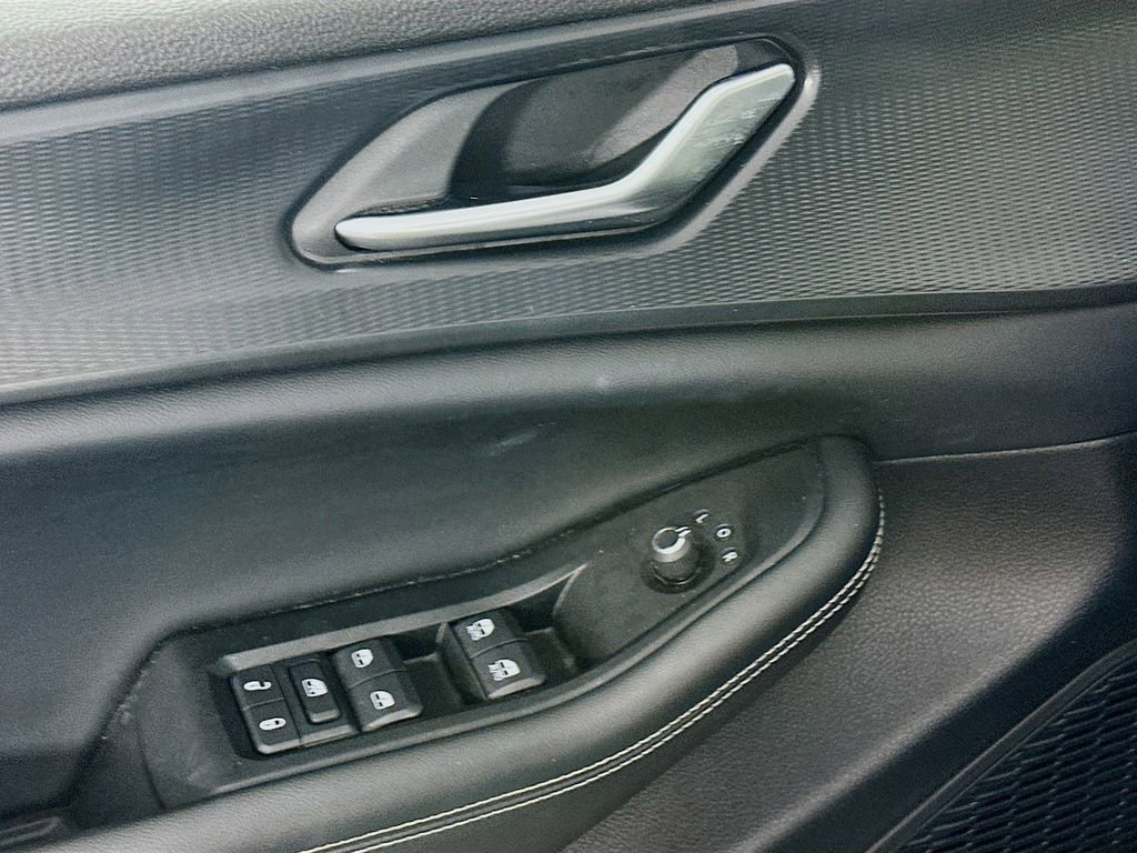 Certified 2023 Jeep Grand Cherokee L Altitude image 27