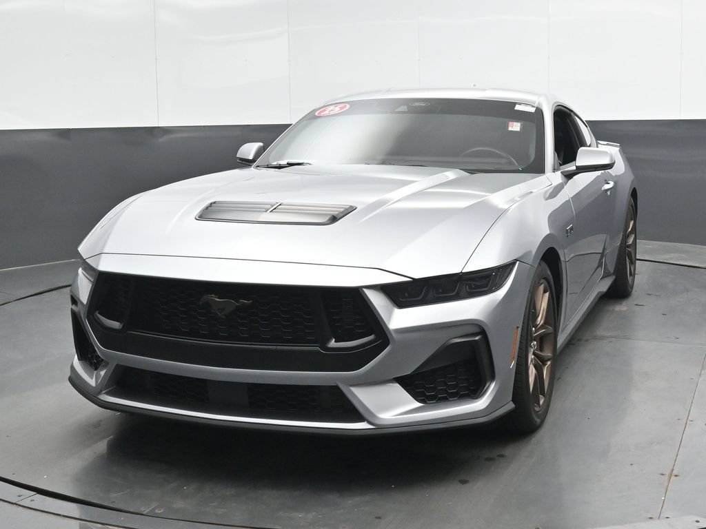 Used 2025 Ford Mustang GT Premium RWD image 6