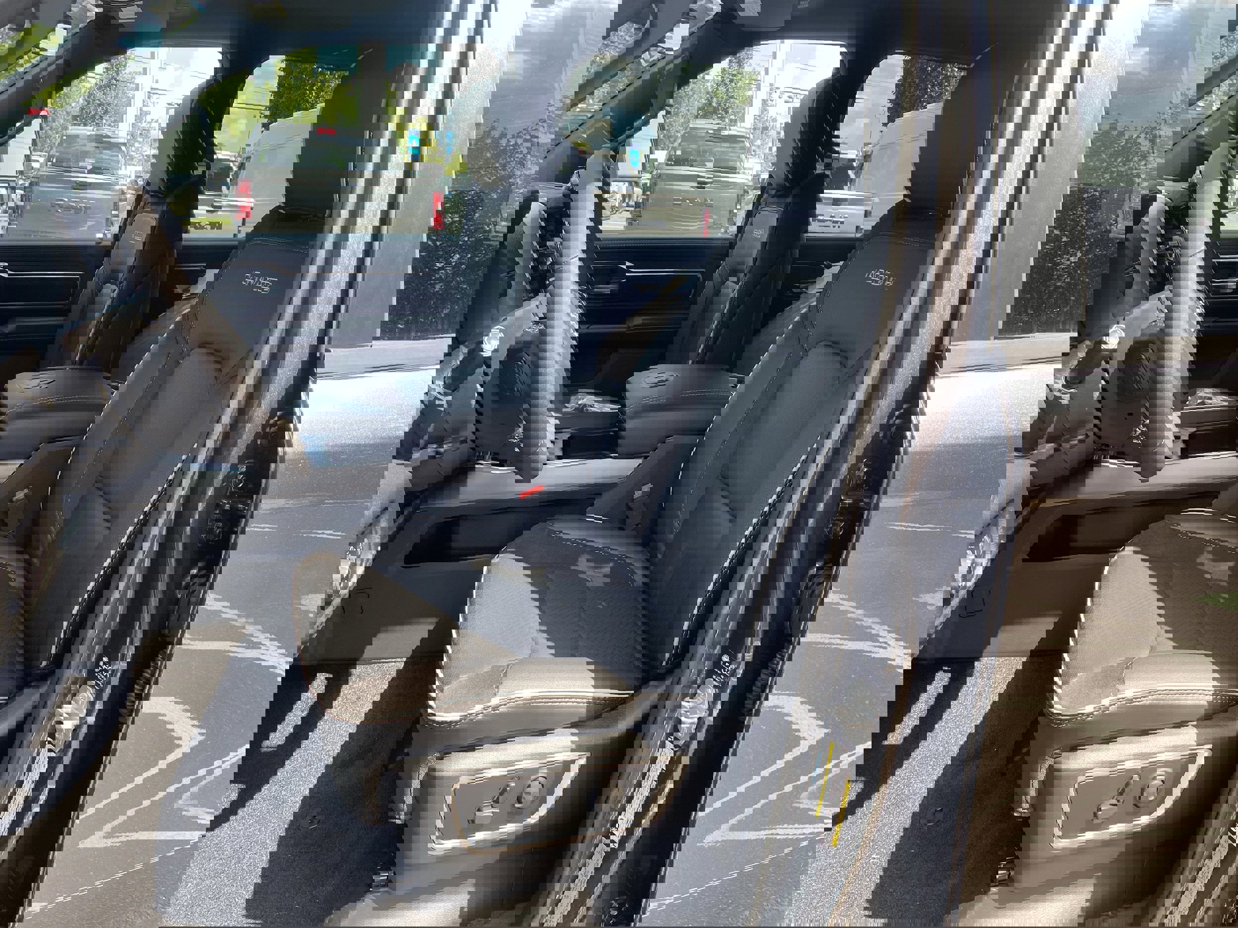 New 2026 RAM 1500 Laramie w/ Advanced Safety Group II image 11