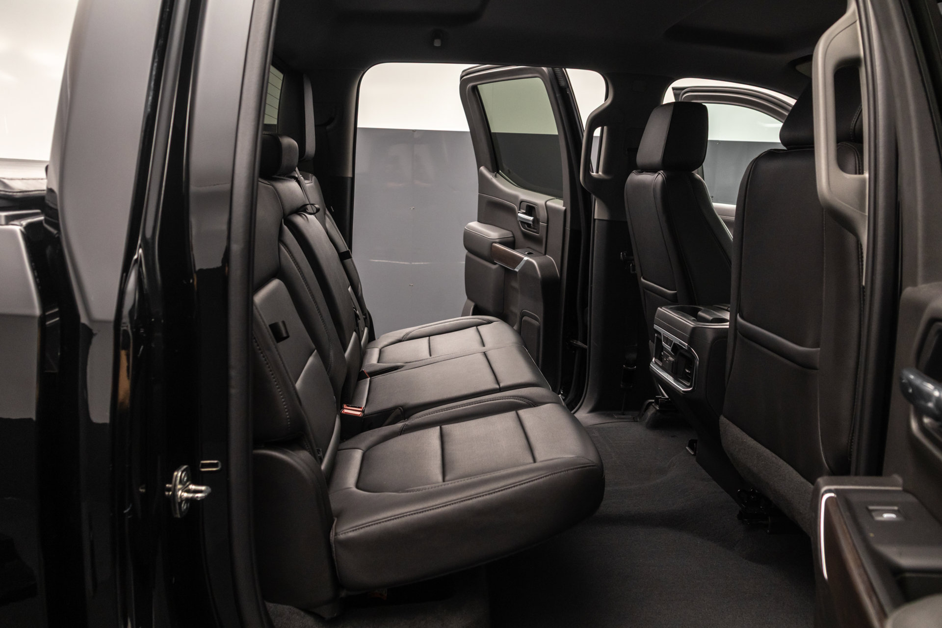 Used 2019 GMC Sierra 1500 SLT w/ SLT Premium Package AWD/4WD image 31