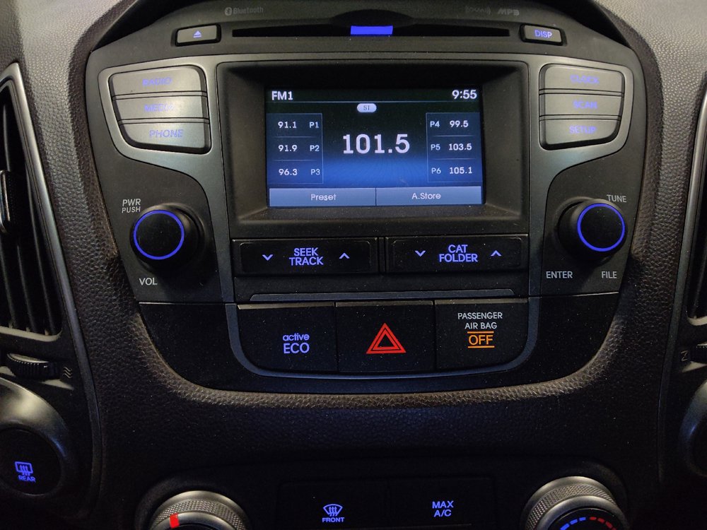 Used 2015 Hyundai Tucson SE FWD image 25