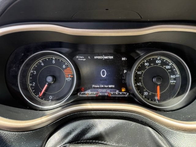 Used 2016 Jeep Cherokee Limited AWD/4WD image 9