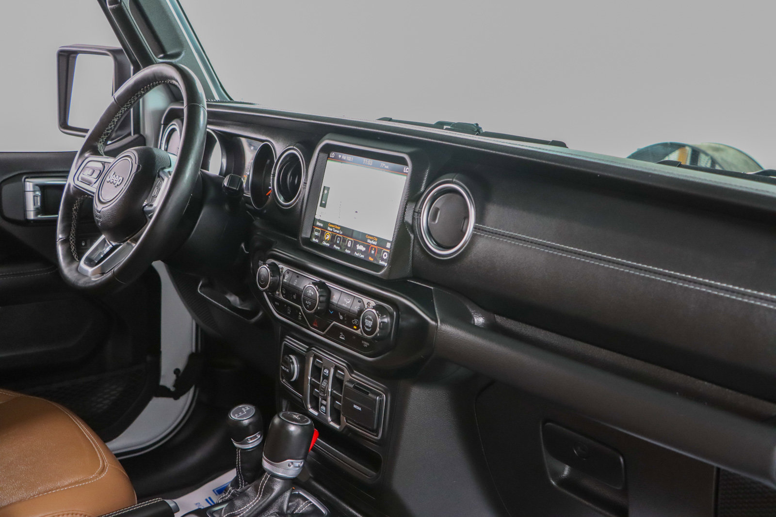 Used 2022 Jeep Gladiator Overland w/ Popular Equipment Package image 26