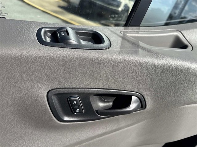 New 2025 Ford Transit 250 148 Medium Roof image 13