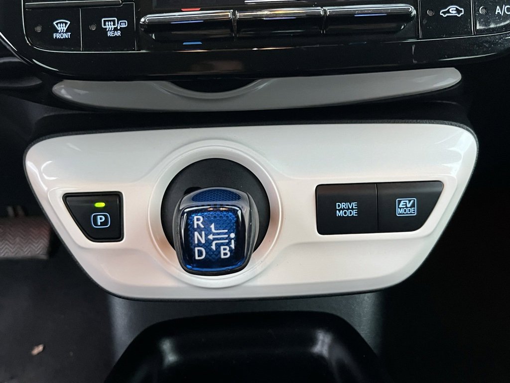 Used 2017 Toyota Prius Two image 7