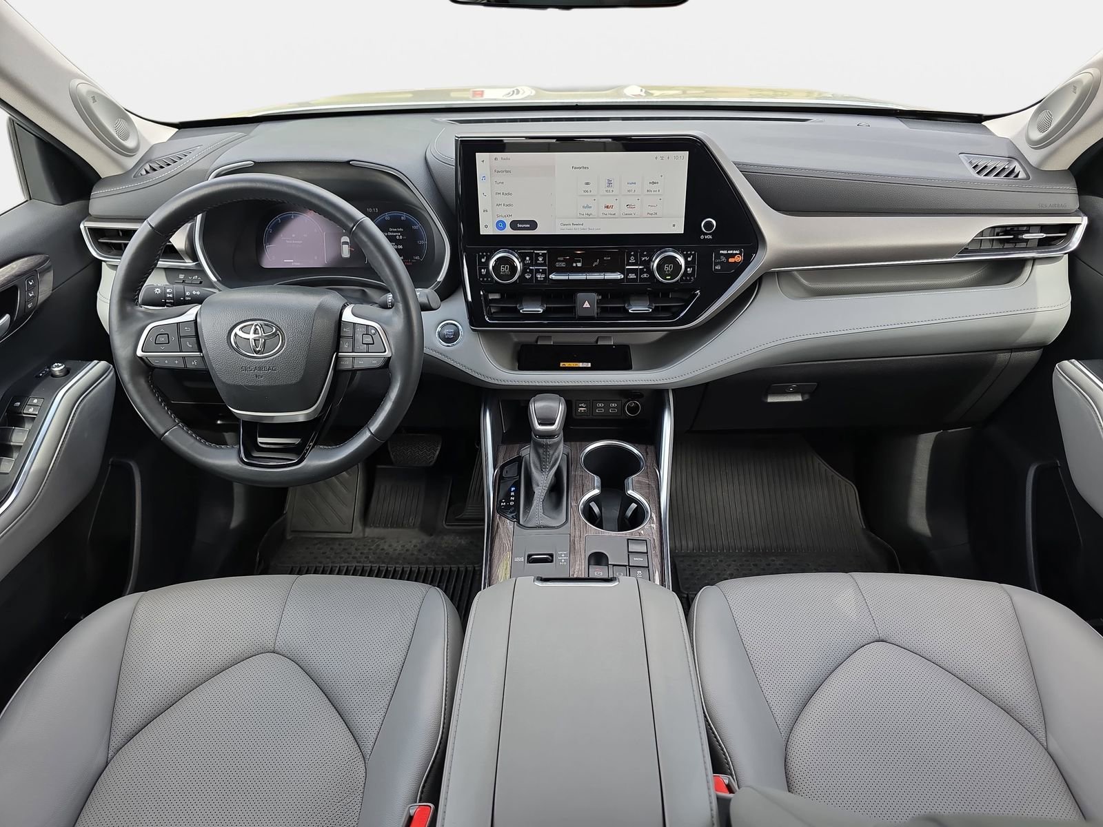 Used 2023 Toyota Highlander Limited image 9