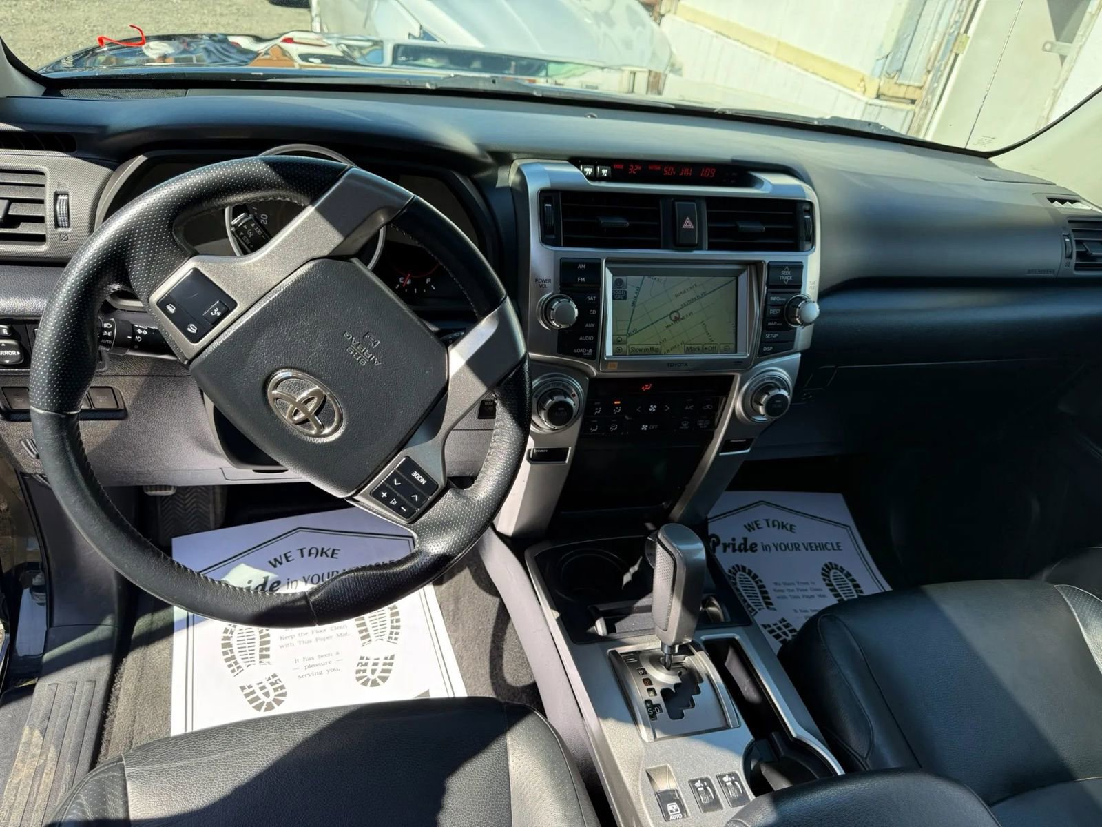 Used 2011 Toyota 4Runner Limited w/ Convenience Pkg image 13