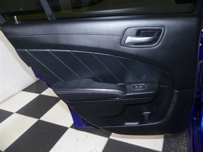Used 2020 Dodge Charger R/T w/ Plus Group image 28