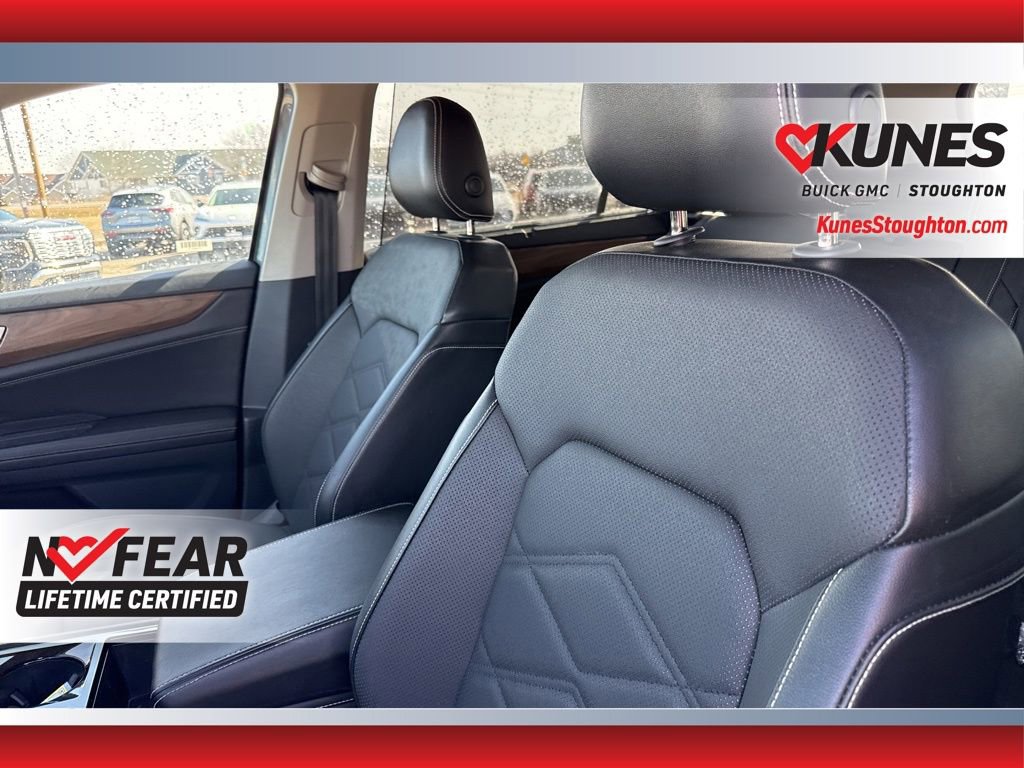 Used 2024 Volkswagen Atlas SE image 24