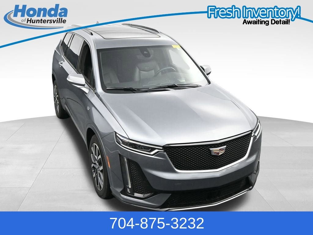 Used 2022 Cadillac XT6 Sport w/ Technology Package AWD/4WD image 14