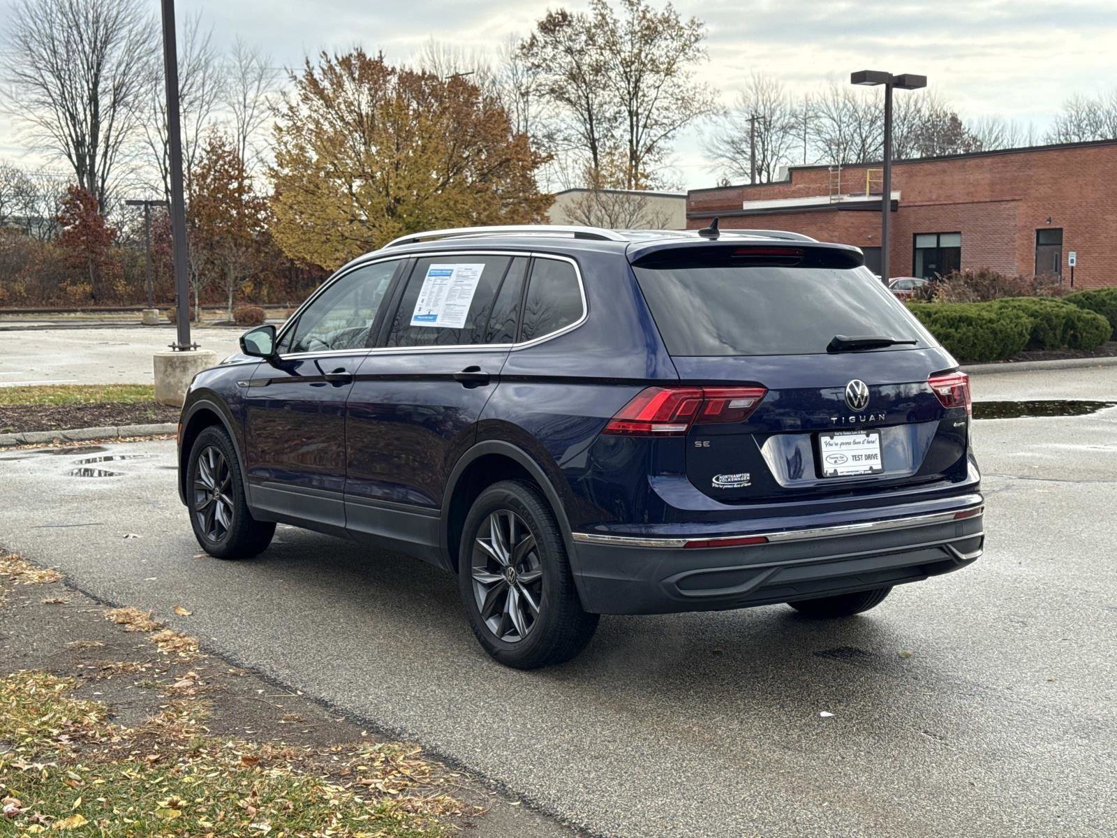 Certified 2022 Volkswagen Tiguan SE image 7