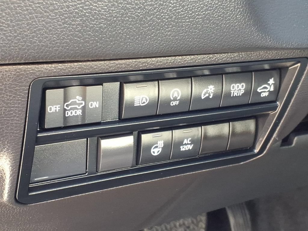 Used 2024 Toyota Tundra Limited RWD image 18
