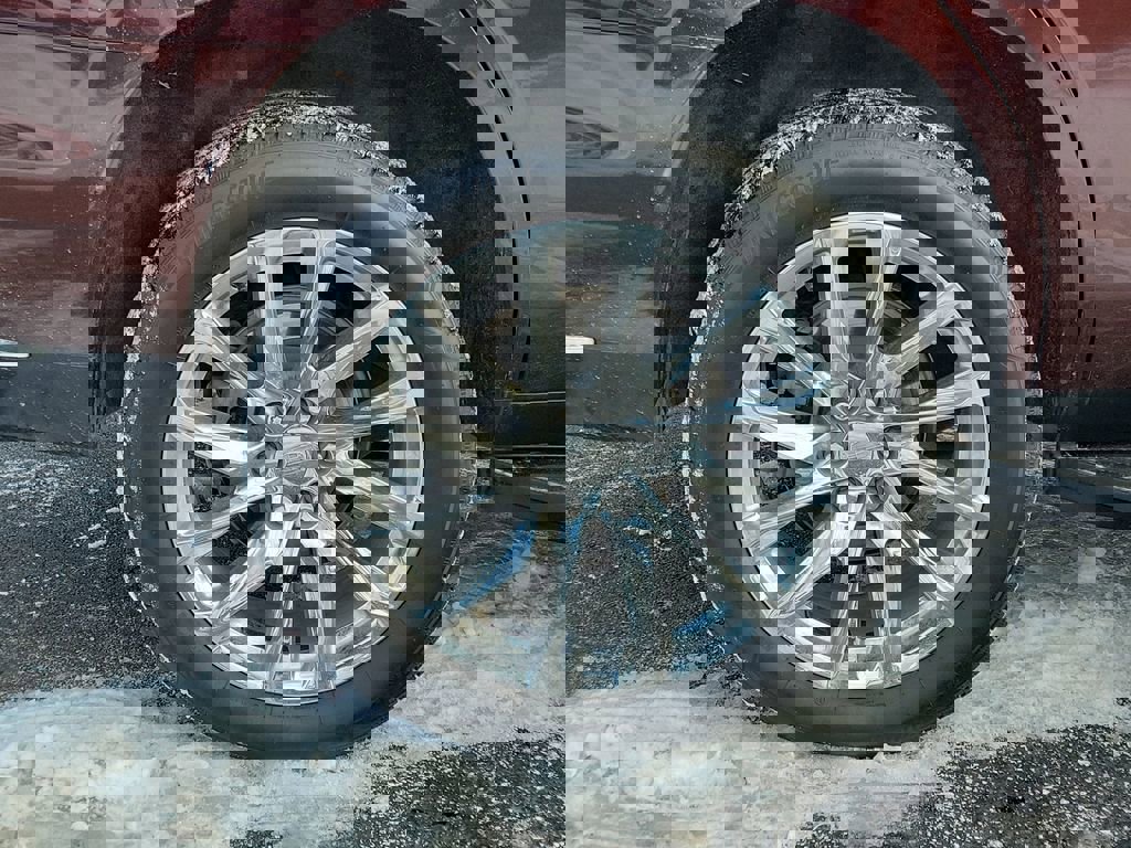 Used 2023 Cadillac Escalade Premium Luxury w/ LPO, Radiant Package image 5