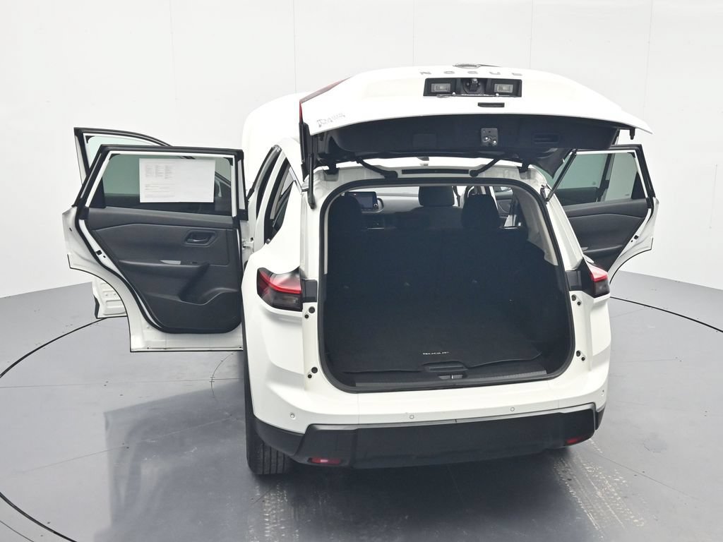 Used 2024 Nissan Rogue S FWD image 45