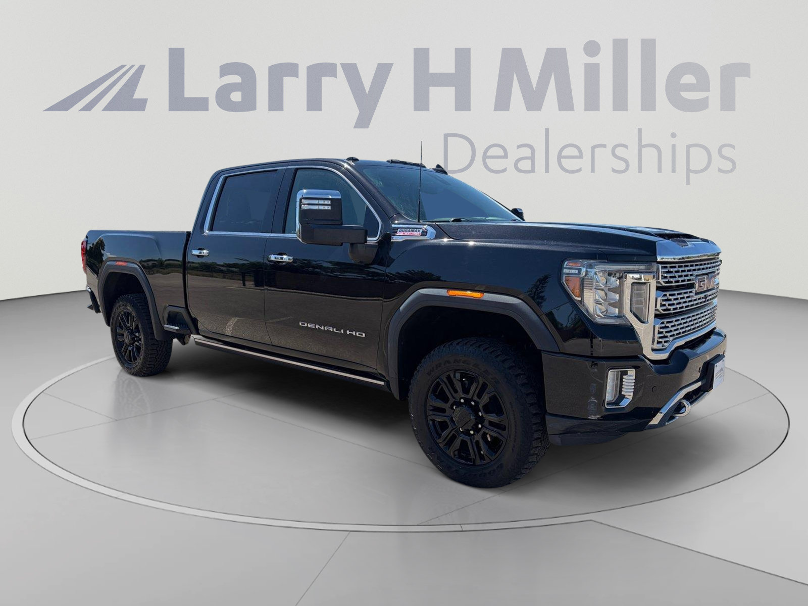 Used 2021 GMC Sierra 2500 Denali w/ Denali Black Diamond Edition AWD/4WD image 8