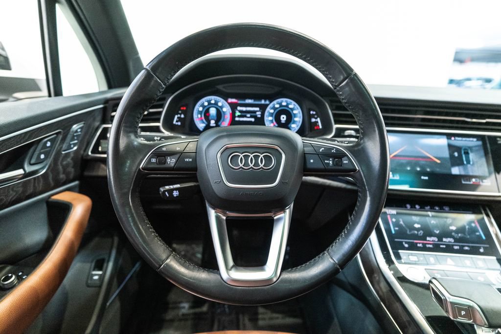 Used 2020 Audi Q7 3.0T Premium Plus image 16