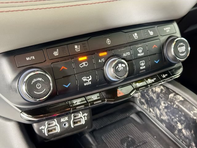Used 2024 Dodge Durango R/T AWD/4WD image 16