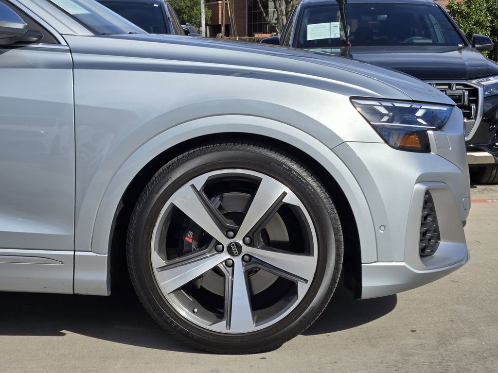 Used 2024 Audi SQ8 Prestige image 13