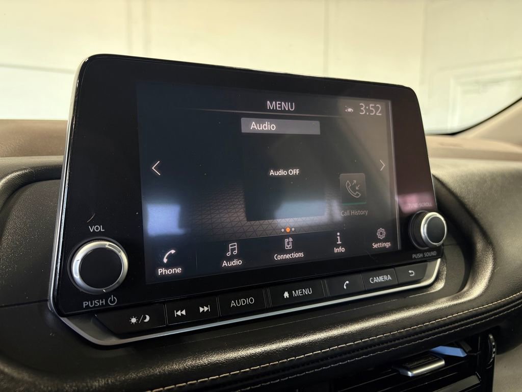 Used 2022 Nissan Rogue SV image 23