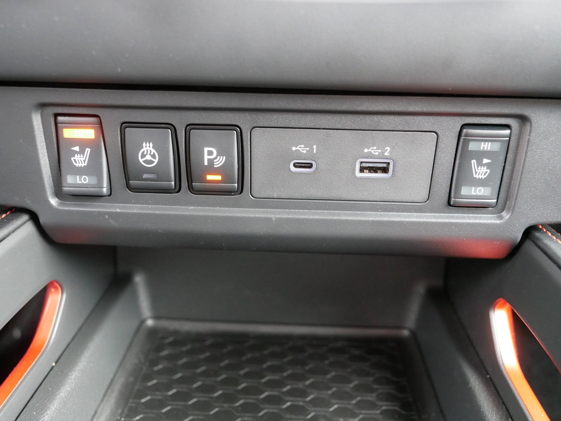 Certified 2023 Nissan Frontier PRO-4X w/ Pro-4X Premium Package AWD/4WD image 31