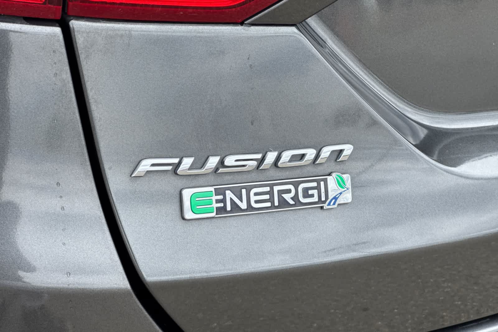 Used 2016 Ford Fusion Energi Titanium w/ Driver Assist Package FWD image 31