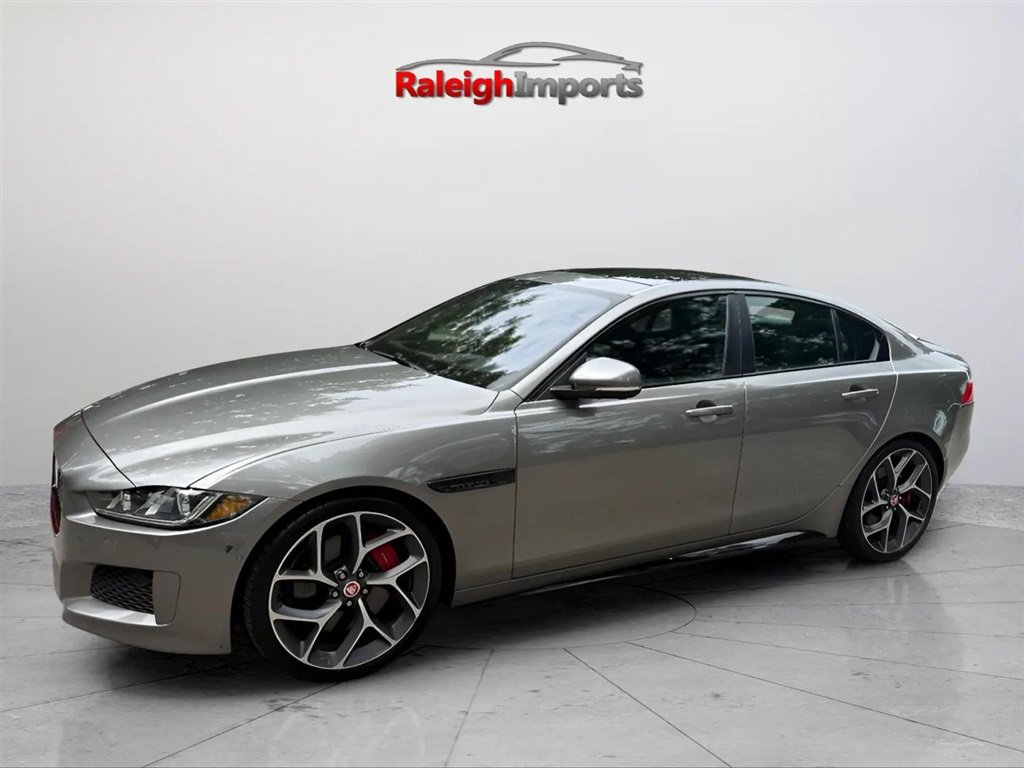 Used 2019 Jaguar XE S RWD image 2