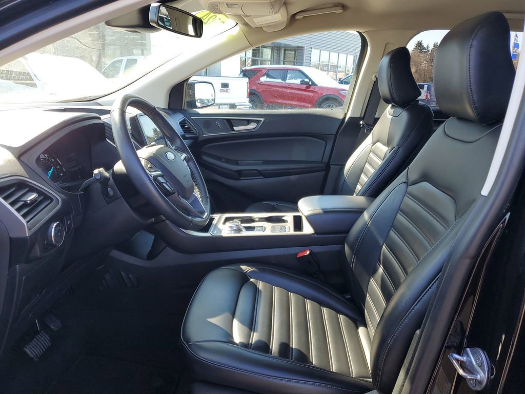 Used 2024 Ford Edge SEL image 8