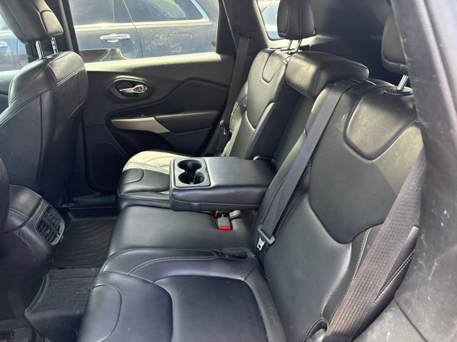 Used 2017 Jeep Cherokee Limited FWD image 5