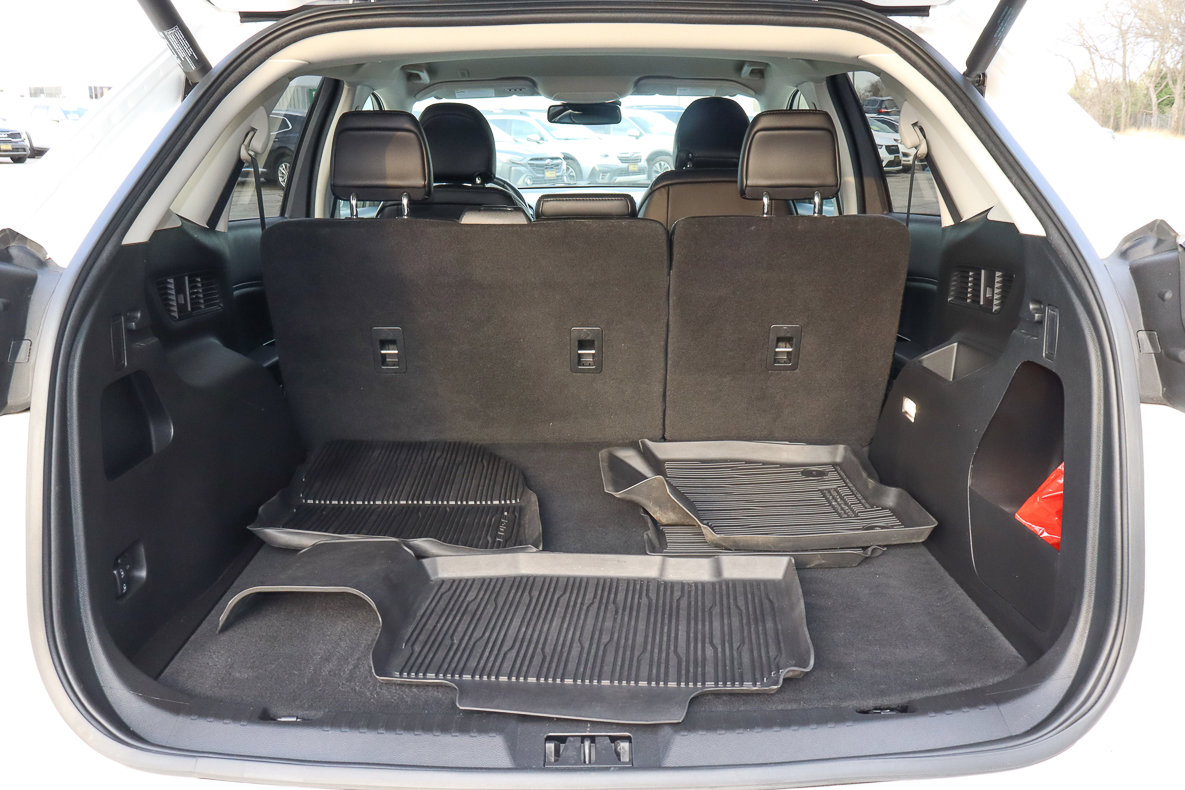 Used 2019 Ford Edge SEL w/ Equipment Group 201A image 9