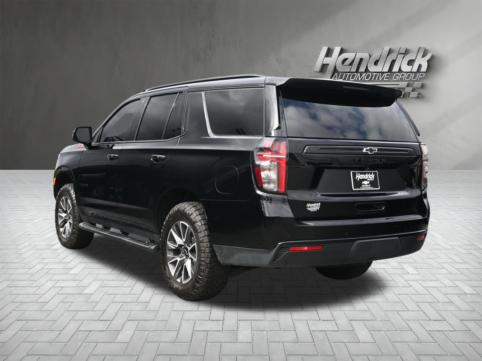 Used 2024 Chevrolet Tahoe Z71 w/ Luxury Package AWD/4WD image 8
