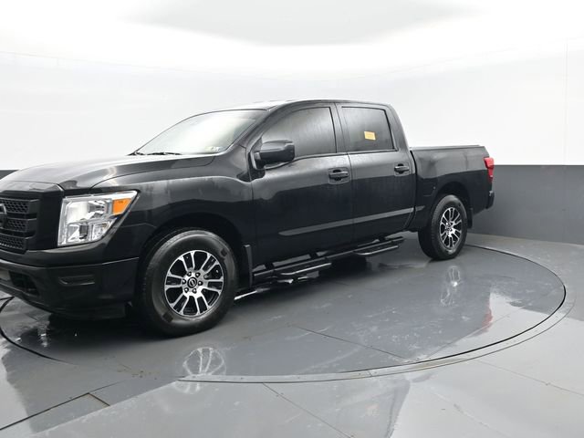Used 2024 Nissan Titan SV image 1