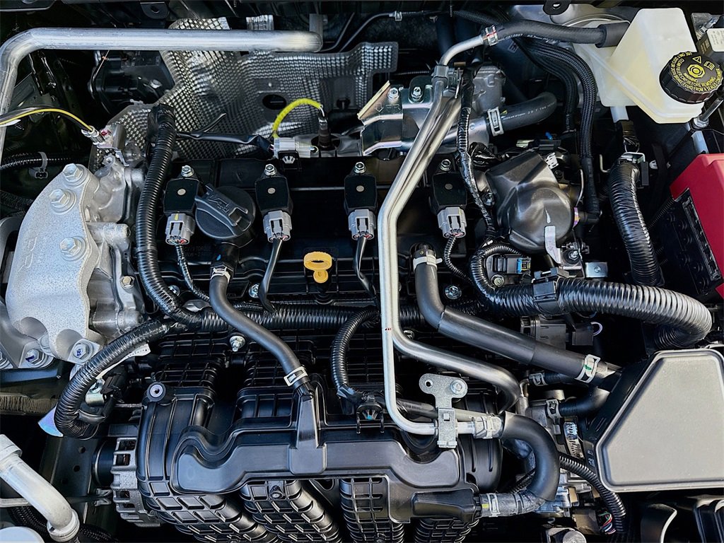 New 2025 Mitsubishi Outlander SE image 33