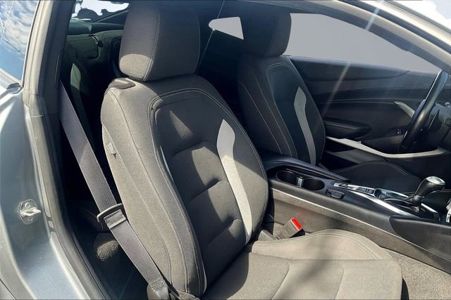 Used 2023 Chevrolet Camaro LT image 7