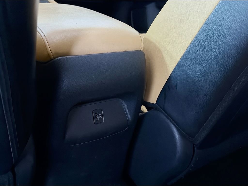 Used 2023 Nissan Sentra SV w/ SV Premium Package FWD image 28