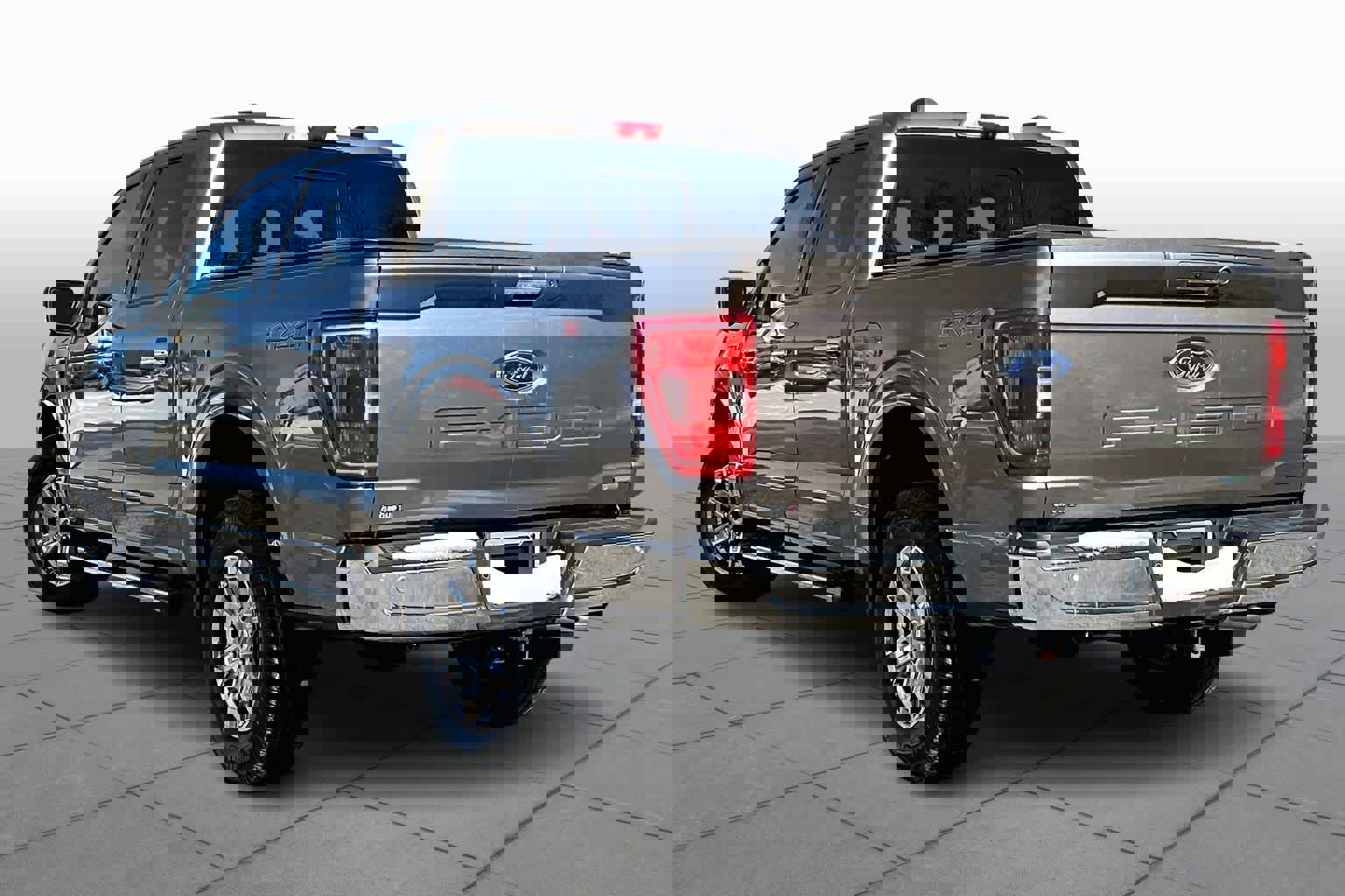 Used 2021 Ford F150 XLT w/ Equipment Group 302A High image 12