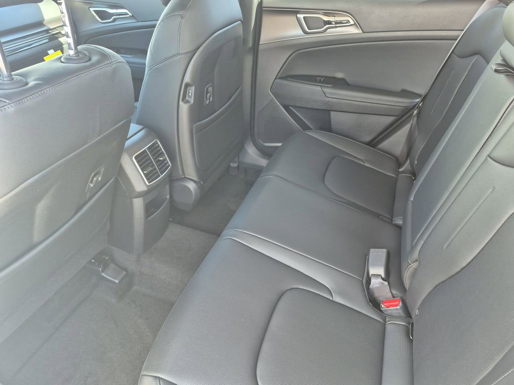 New 2026 Kia Sportage EX image 12