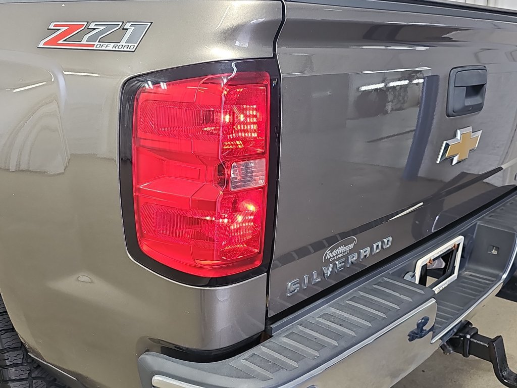 Used 2015 Chevrolet Silverado 1500 LT w/ All Star Edition AWD/4WD image 38