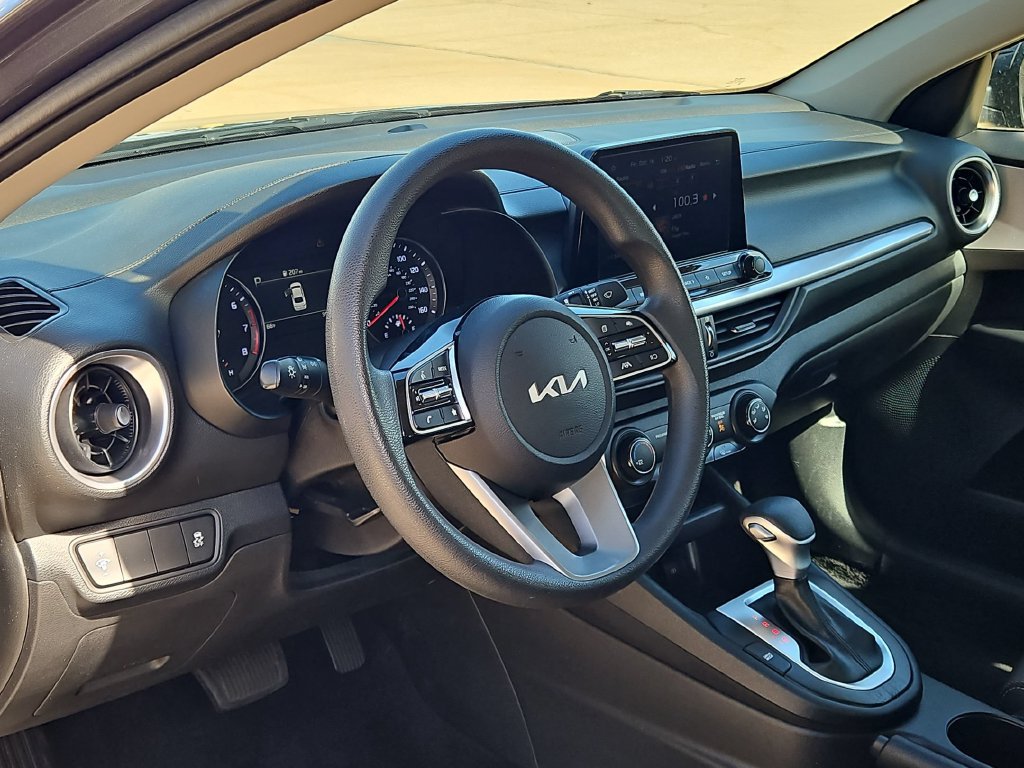 Used 2024 Kia Forte LXS FWD image 13